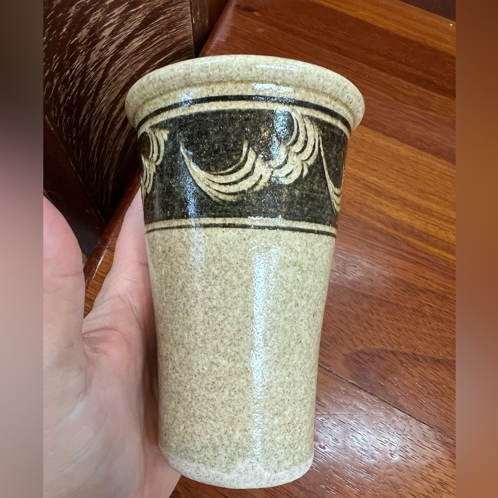 Vintage Midcentury Modern Vase - Picture 9 of 10